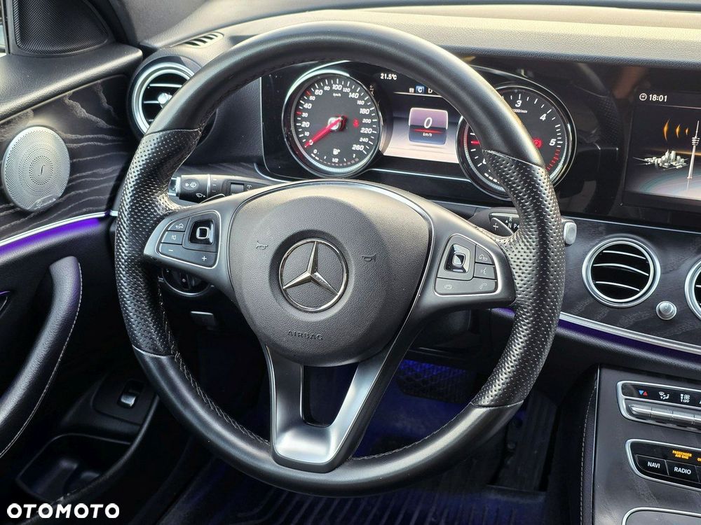 Mercedes-Benz Klasa E 220 d T 9G-TRONIC Avantgarde - 16
