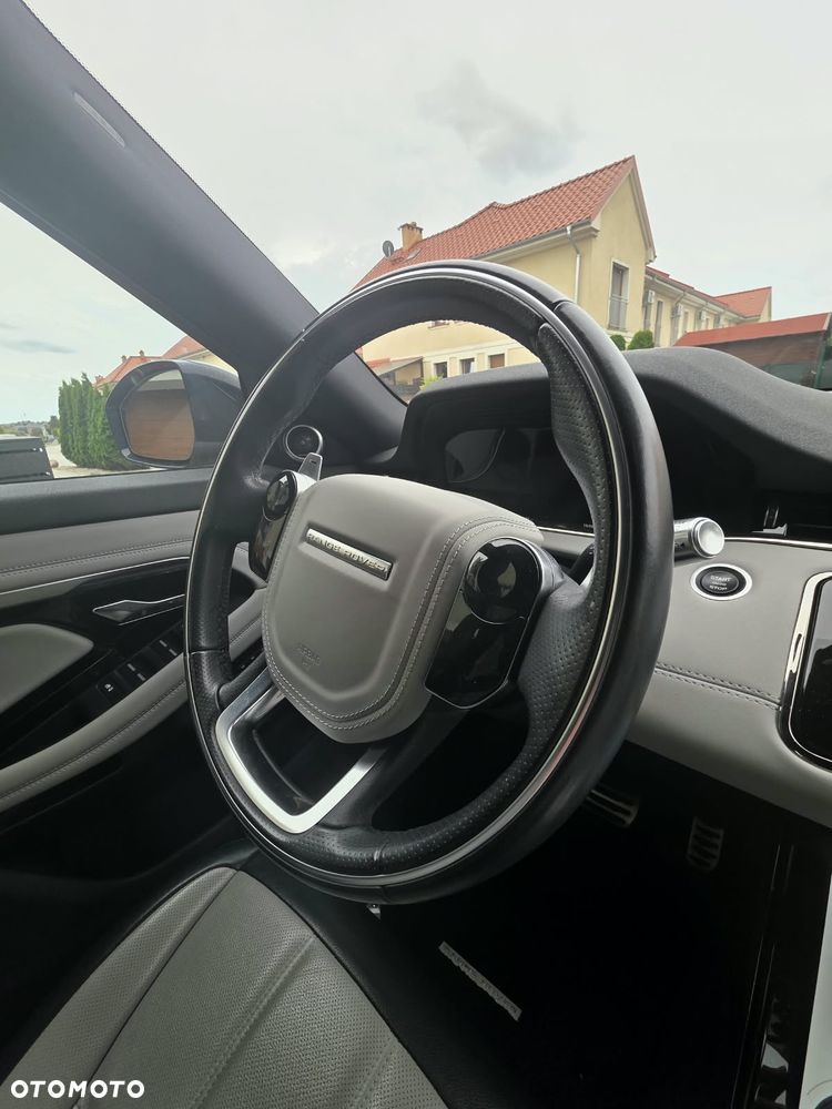 Land Rover Range Rover Evoque - 1