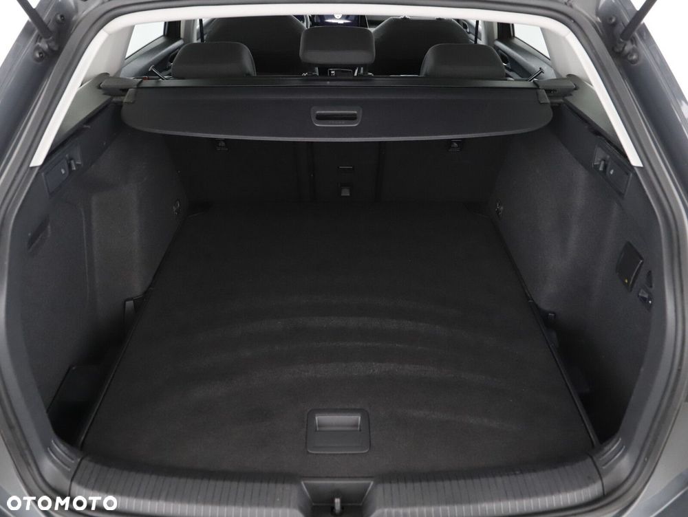 Volkswagen Golf Variant - 6