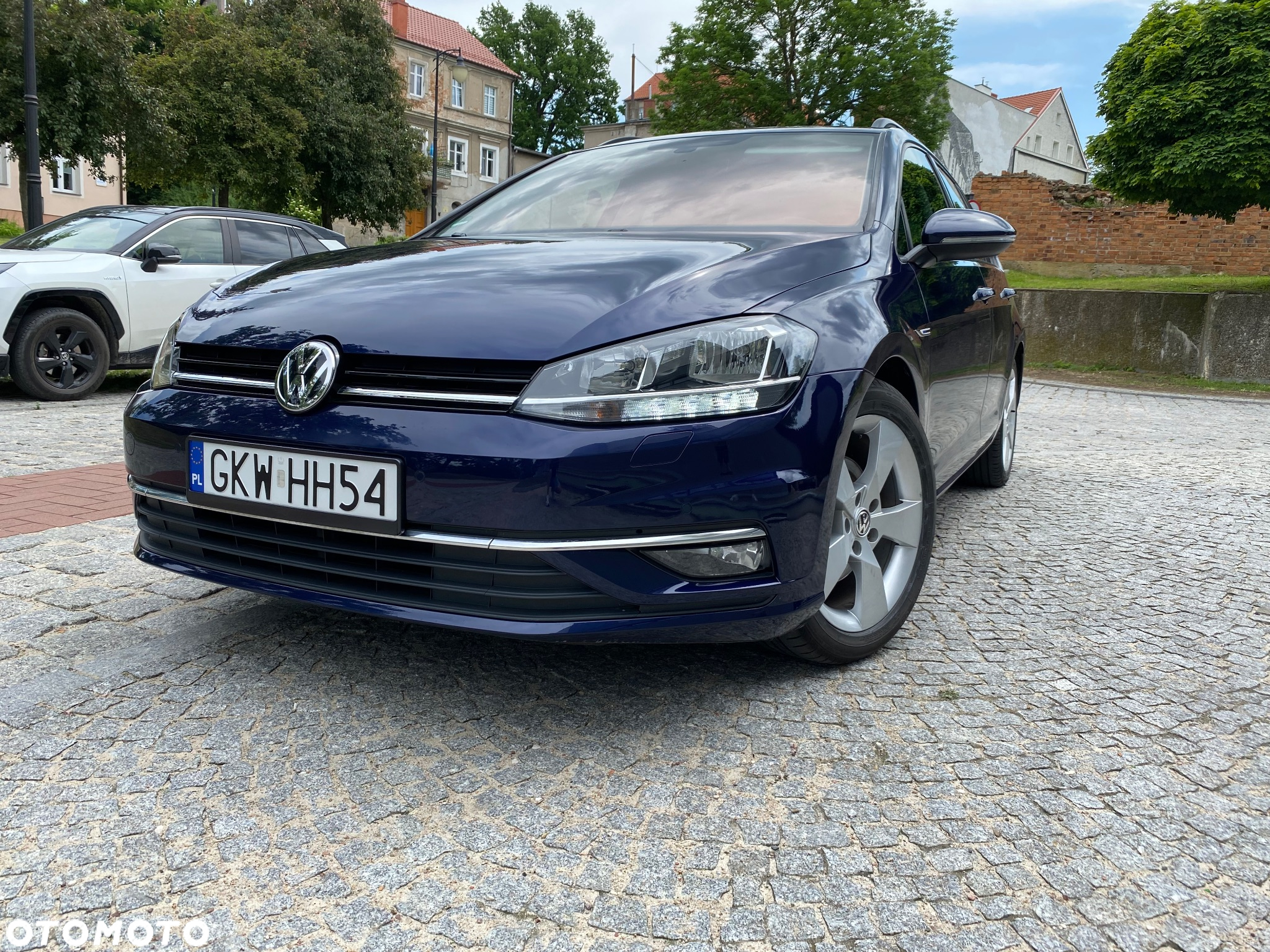 Volkswagen Golf - 34