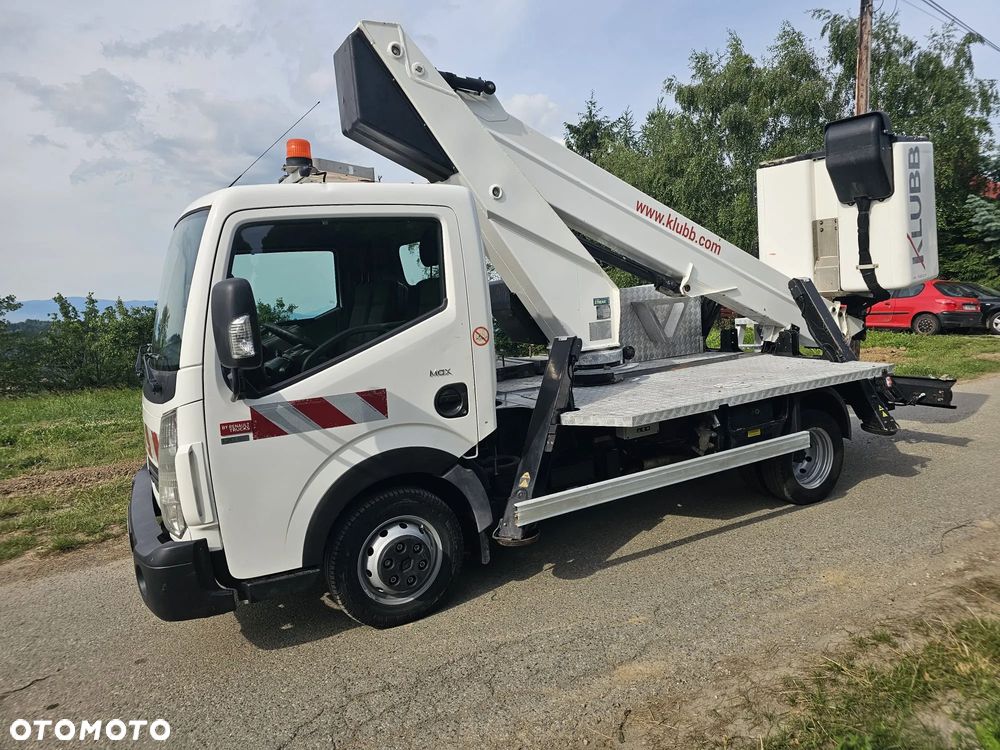 Renault Maxity 120.35 - 4