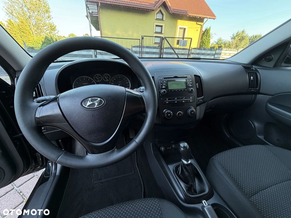 Hyundai i30 i30cw 1.4 blue Comfort - 12