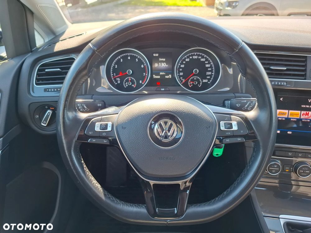 Volkswagen Golf 1.5 TSI BMT Comfortline - 23
