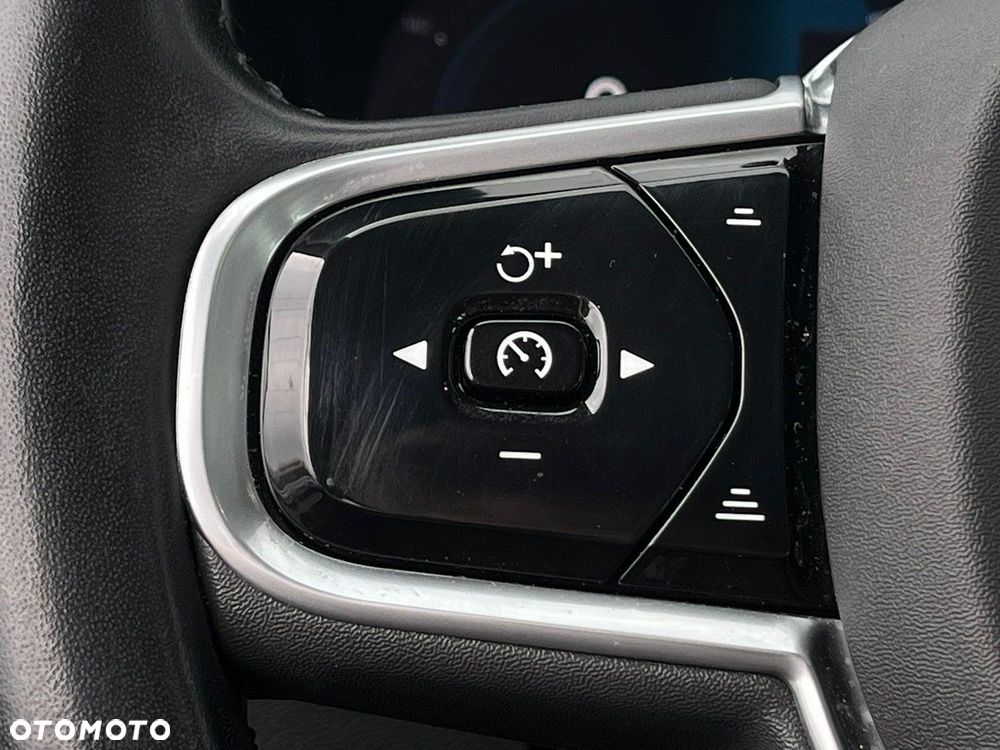 Volvo XC 60 B5 D AWD Inscription - 22