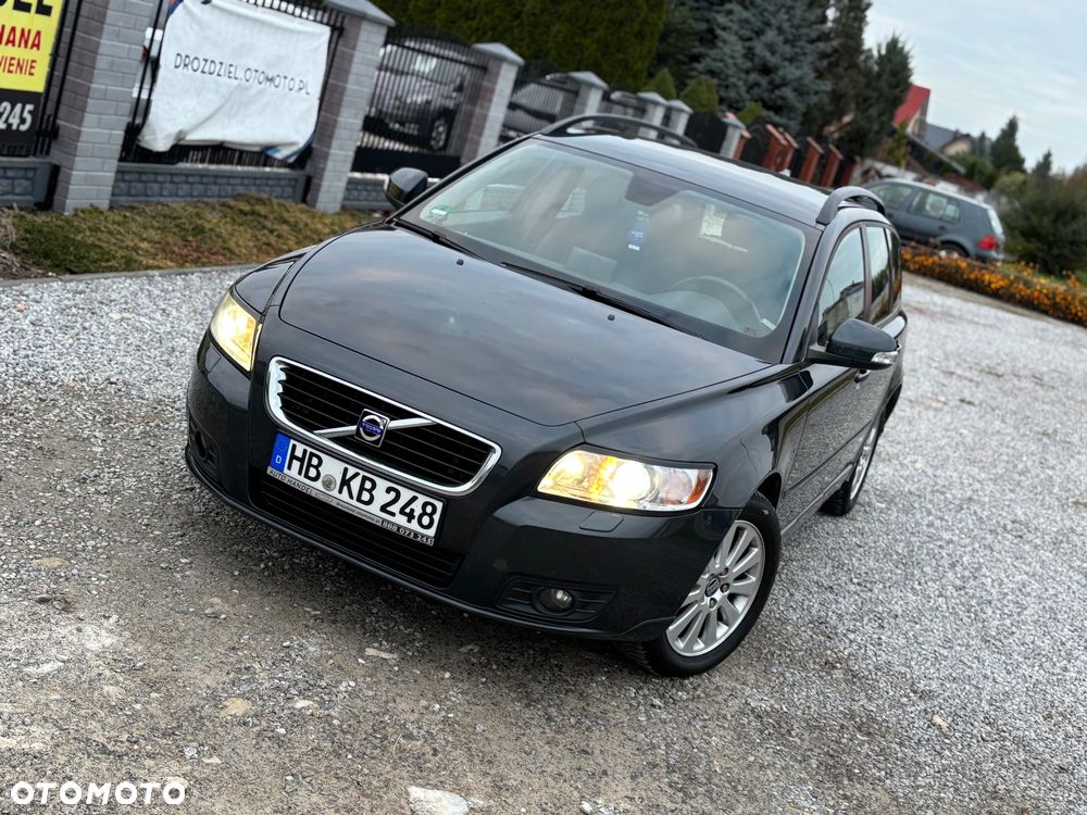 Volvo V50 - 1