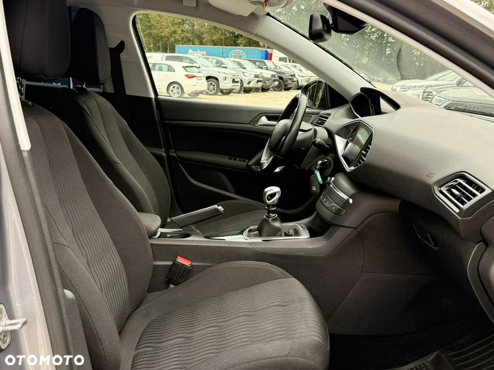 Peugeot 308 - 18