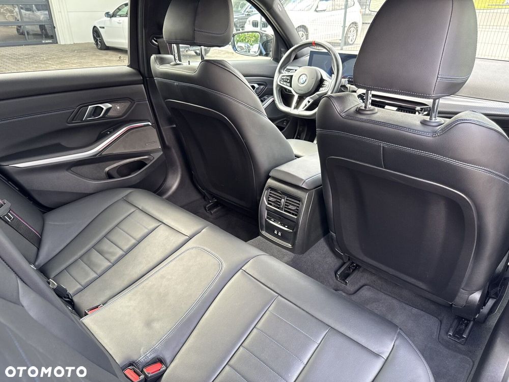 BMW Seria 3 M340d xDrive mHEV sport - 25