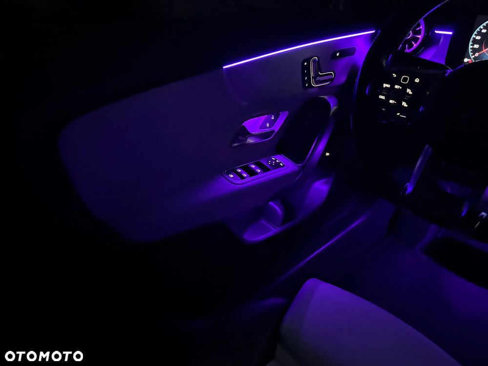 Mercedes-Benz CLA AMG 35 4-Matic 7G-DCT - 32