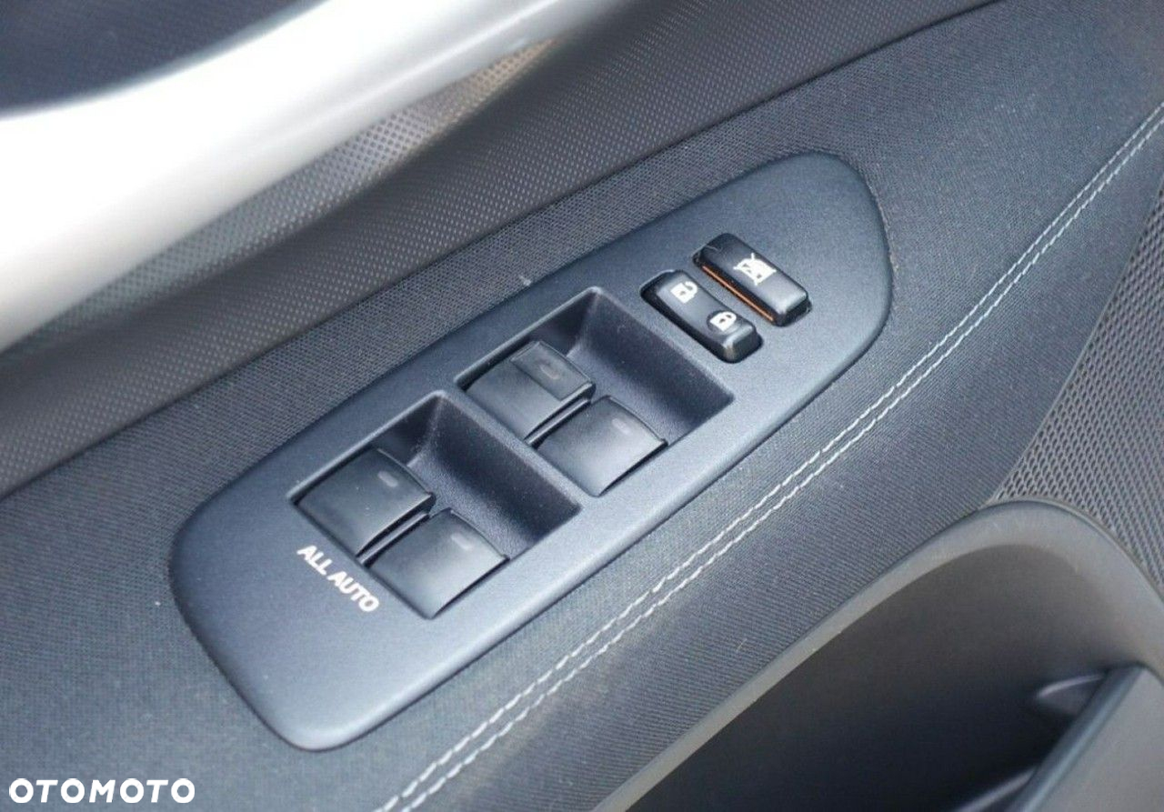 Toyota Auris - 15