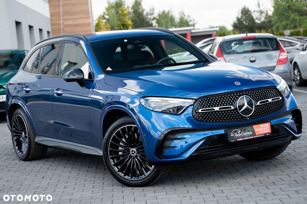 Mercedes-Benz GLC 200 4Matic 9G-TRONIC AMG Line Advanced - 4