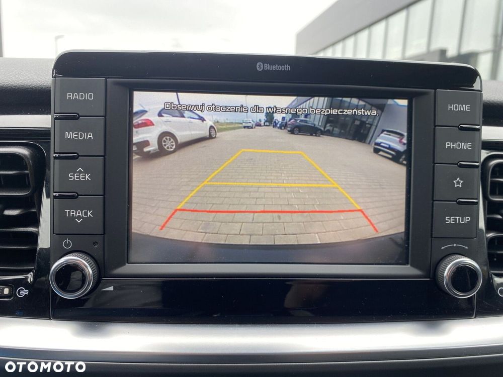 Kia Stonic - 24
