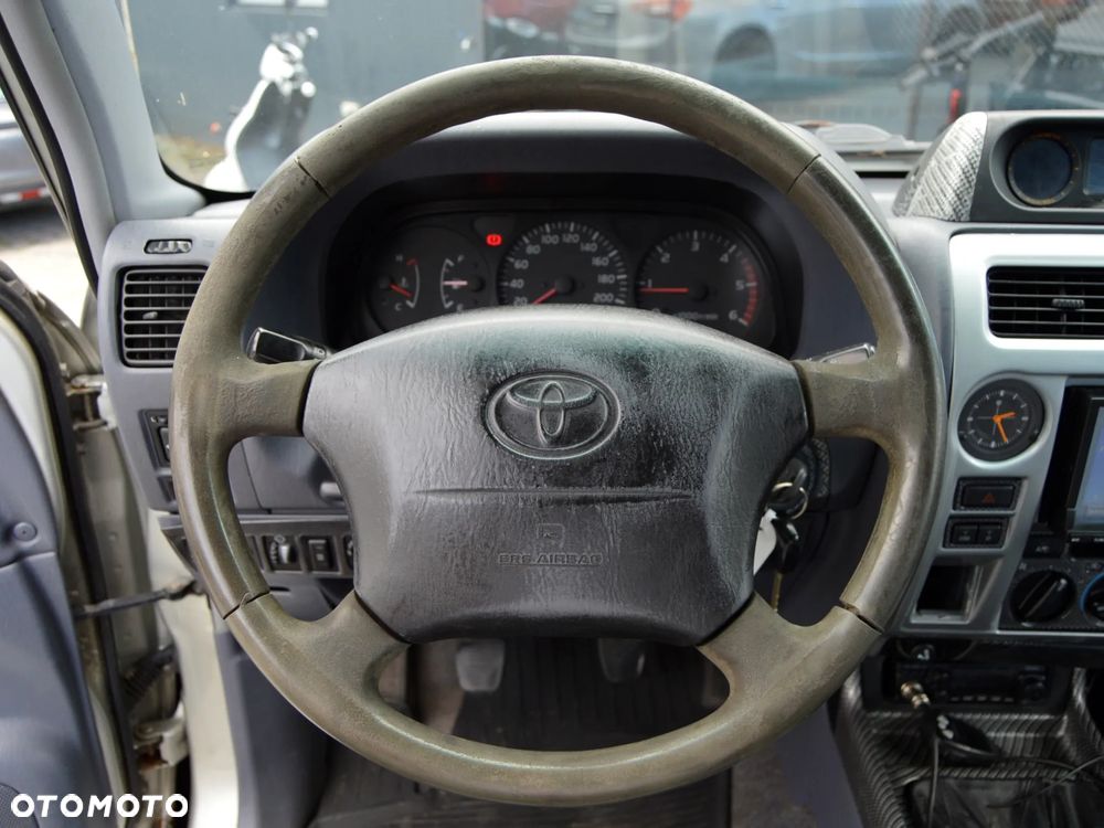 Toyota Land Cruiser - 14