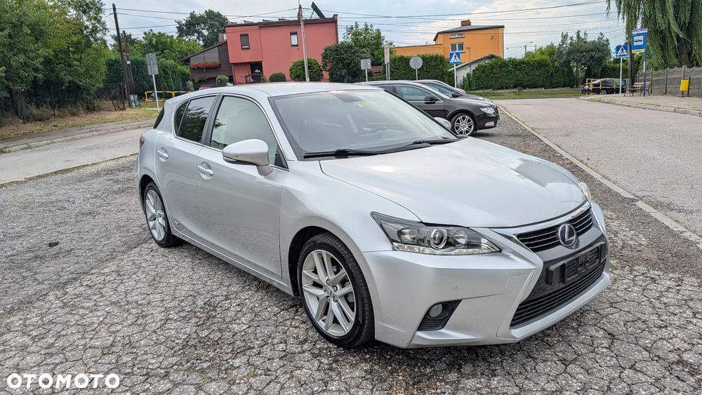 Lexus CT Limited Edition - 1
