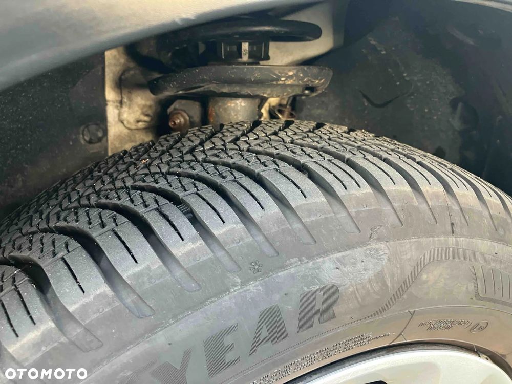 Citroën C3 Pure Tech 82 FEEL - 24