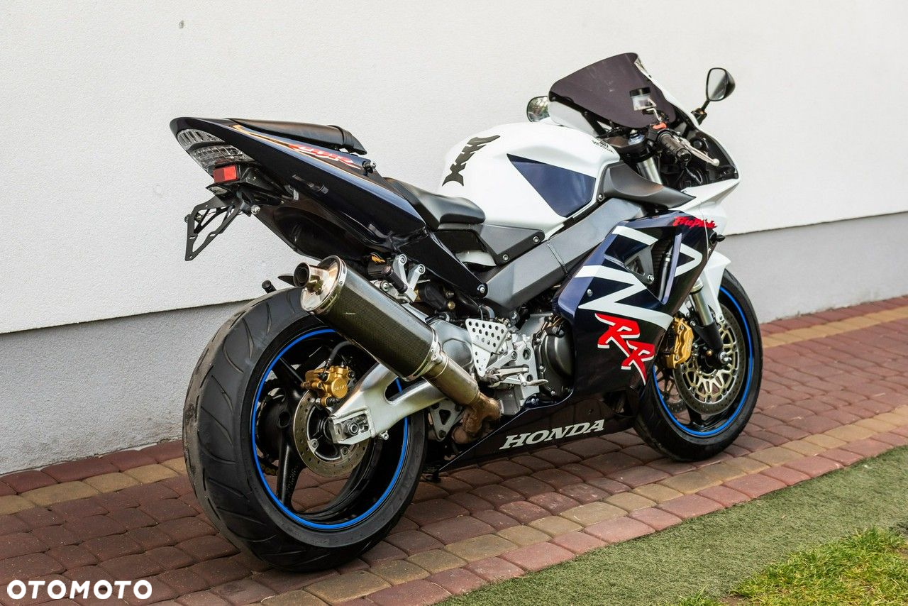 Honda CBR - 3