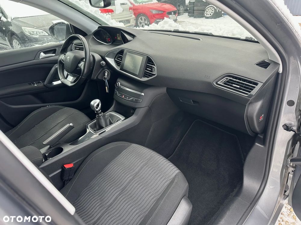 Peugeot 308 BlueHDi FAP 120 Stop&Start Allure - 12