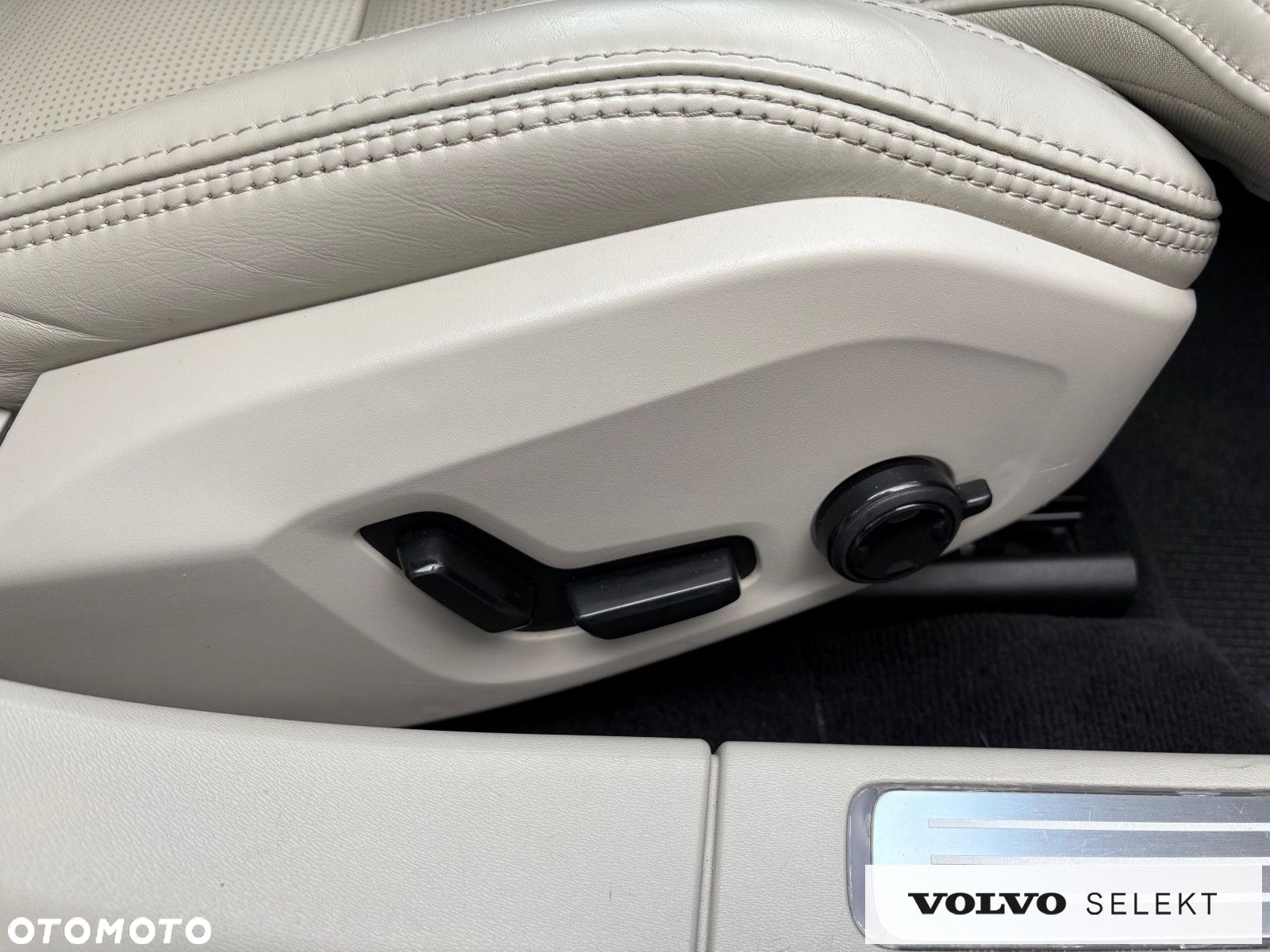 Volvo V90 Cross Country - 20