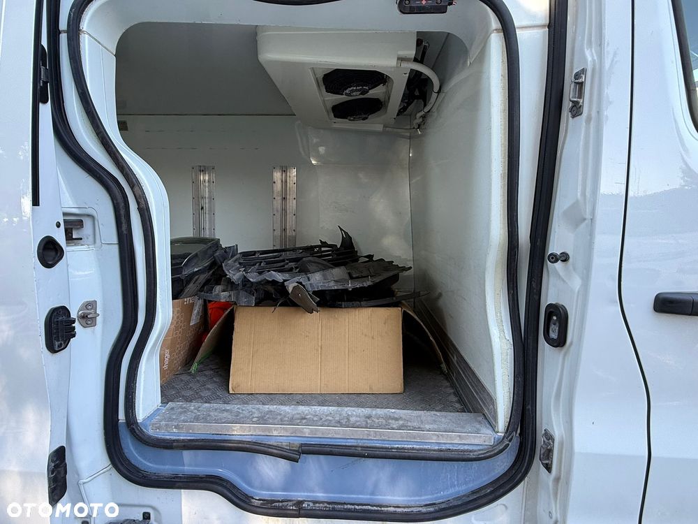 Renault Trafic - 22