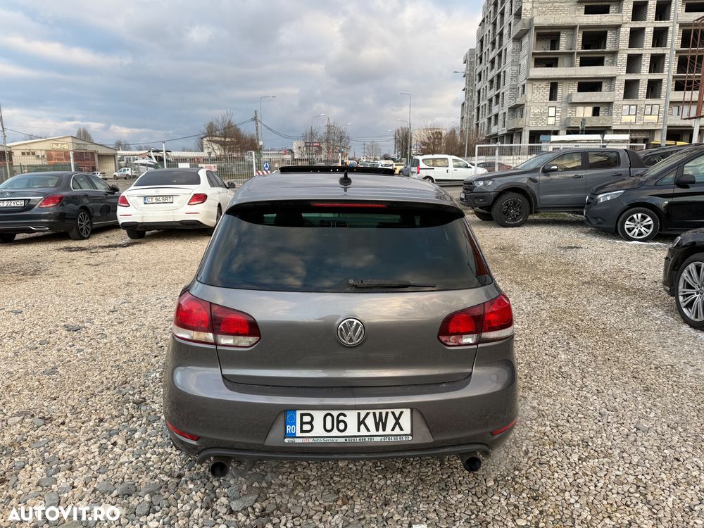 Volkswagen Golf 2.0 TSI GTI - 8
