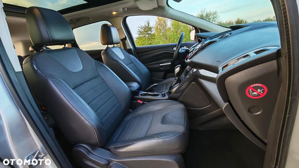 Ford Kuga 2.0 TDCi 4x4 Titanium - 26