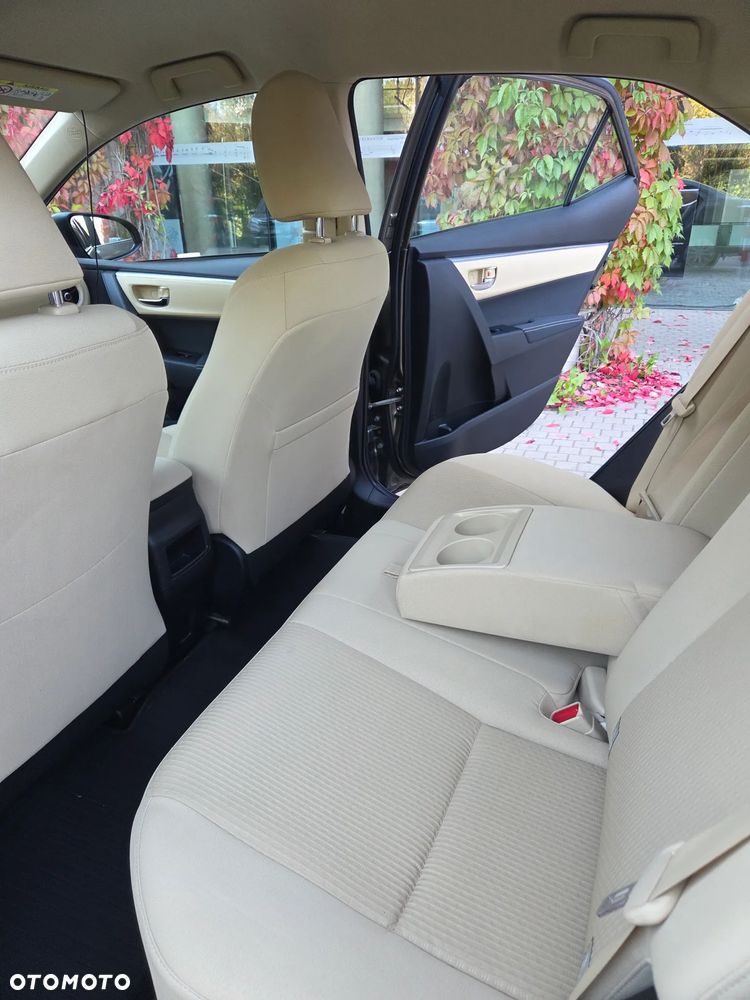 Toyota Corolla 1.6 Comfort - 8