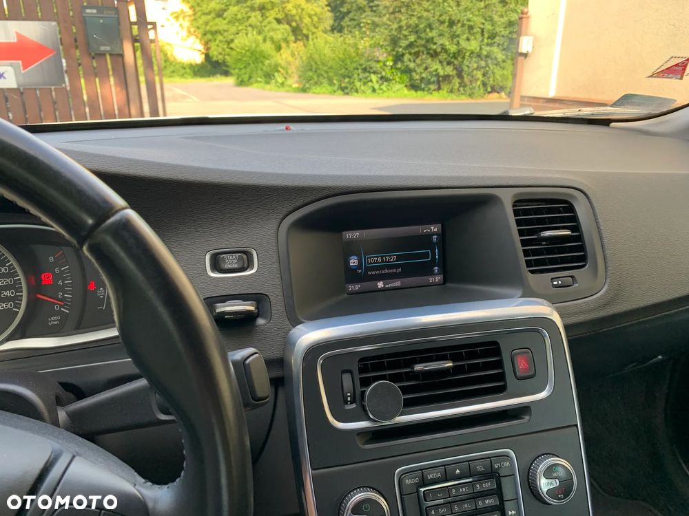 Volvo S60 T3 Kinetic - 8