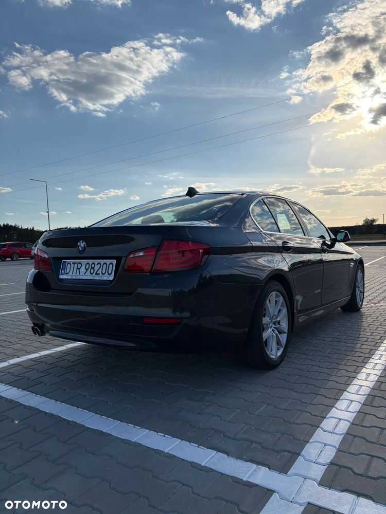BMW Seria 5 520d - 5