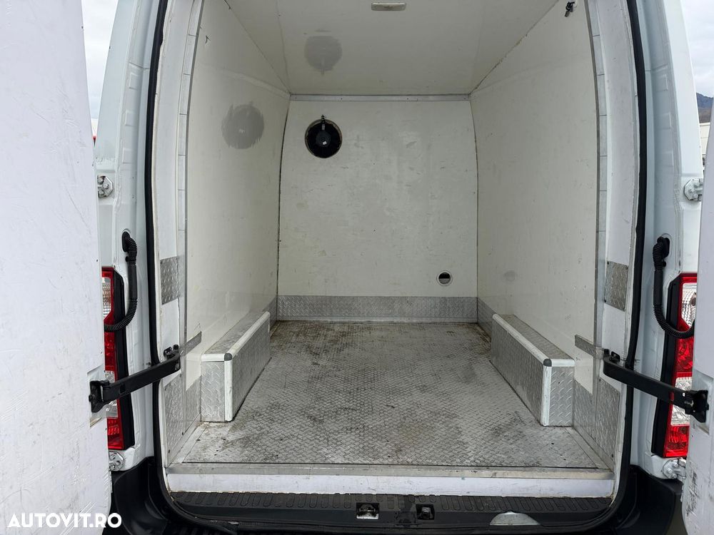 Opel Movano - 10