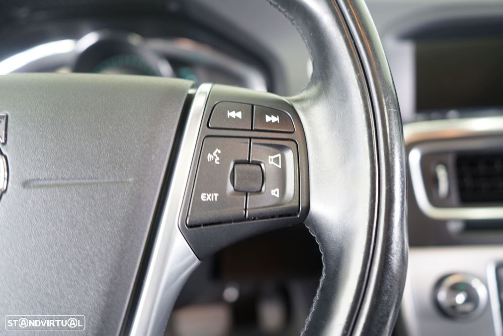 Volvo V60 2.4 D6 Summum AWD Phev - 25