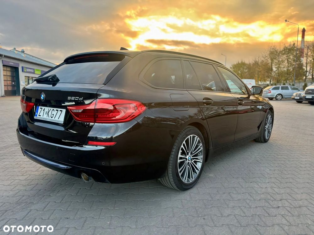 BMW Seria 5 520d xDrive MHEV Sport Line sport - 6