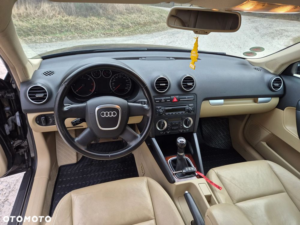 Audi A3 Sportback 2.0 TDI DPF Ambition - 23