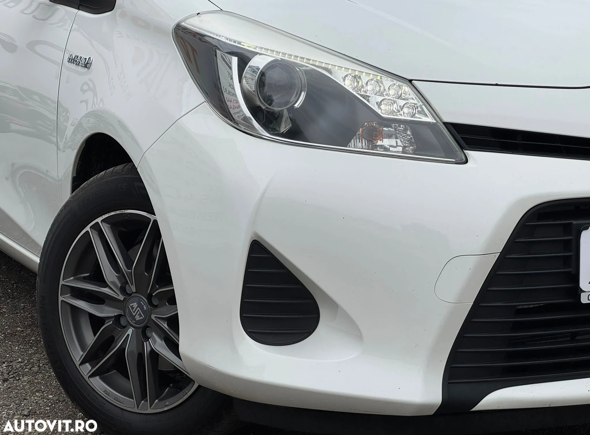 Toyota Yaris - 14