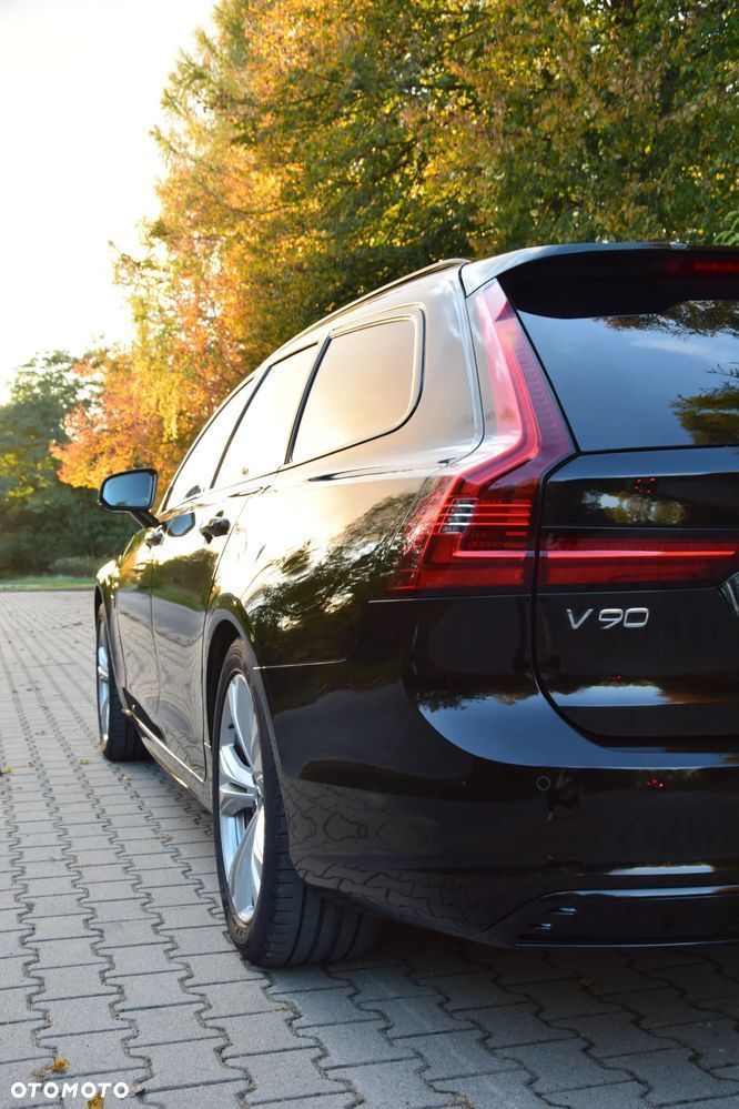 Volvo V90 T8 AWD Plug-In Hybrid R-Design - 7