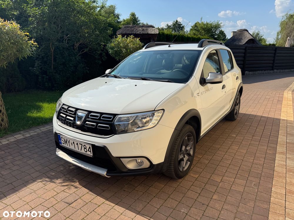 Dacia Sandero TCe 90 Celebration - 1