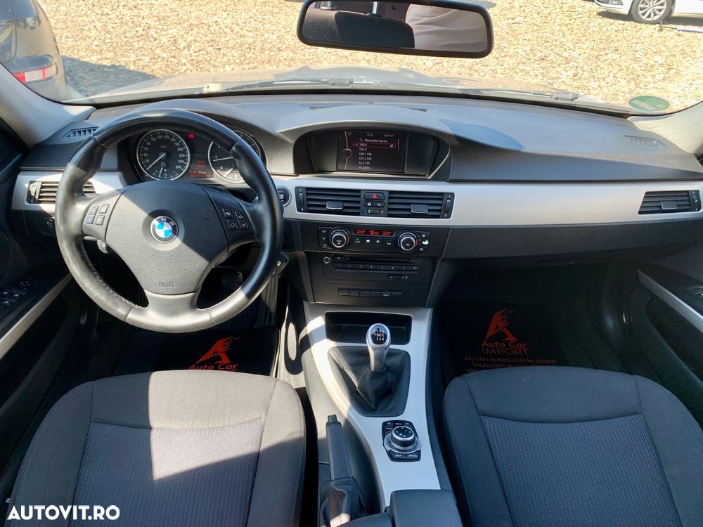 BMW Seria 3 318i - 8