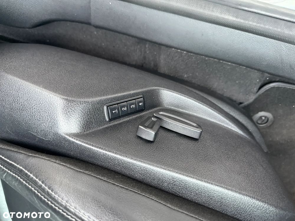 Ford S-Max 2.0 TDCi Ambiente - 32