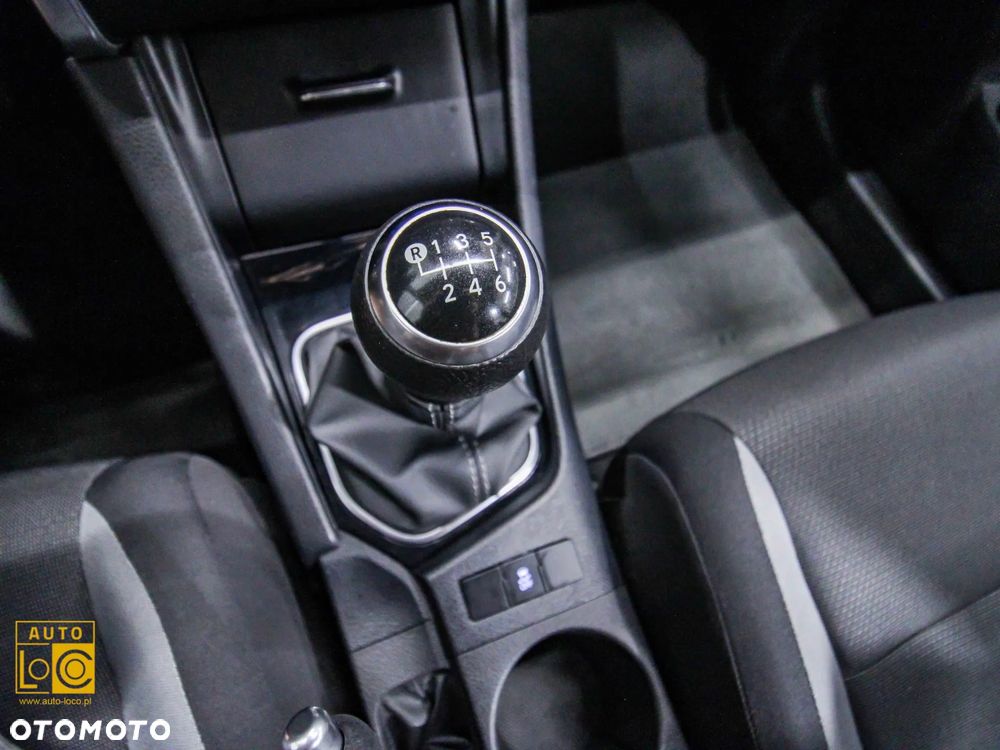 Toyota Auris 1.33 VVT-i Active - 20