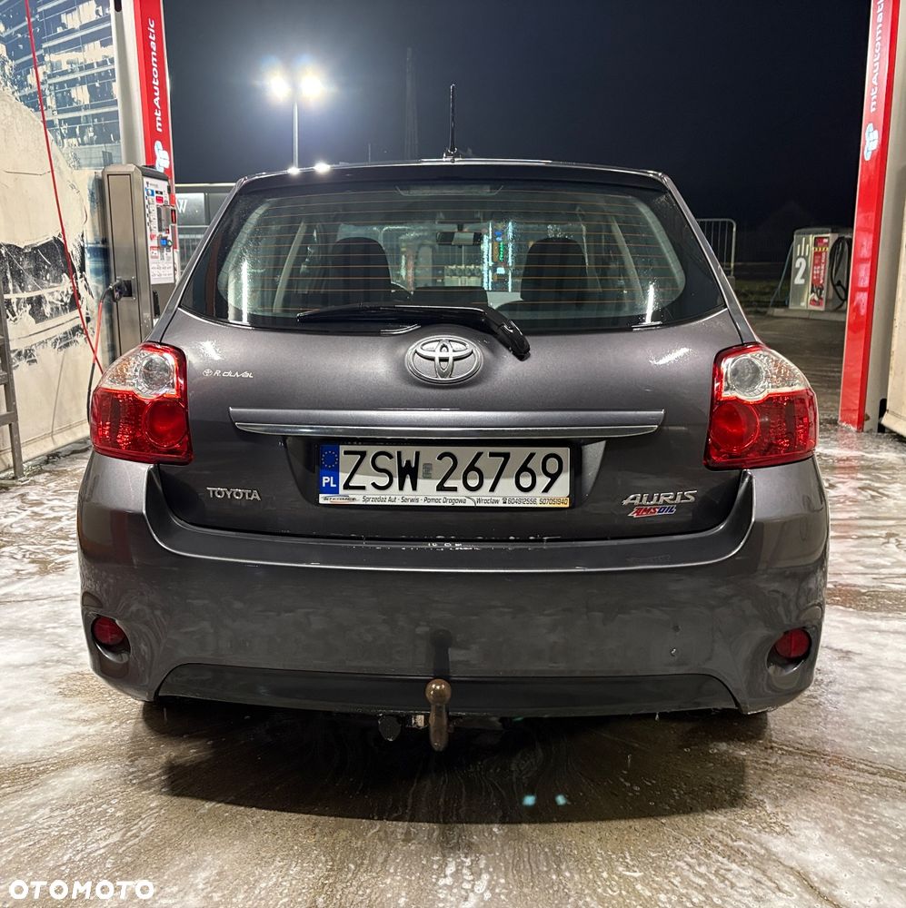 Toyota Auris - 5