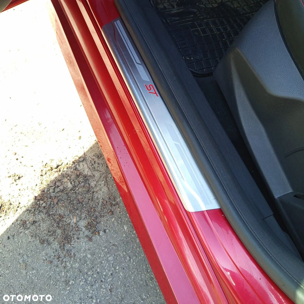 Ford Focus 1.5 EcoBoost ST-Line - 7