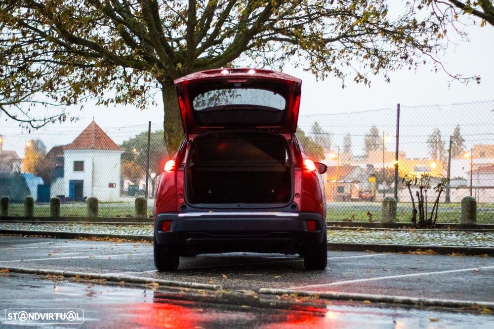 Peugeot e-2008 50 kWh GT - 7