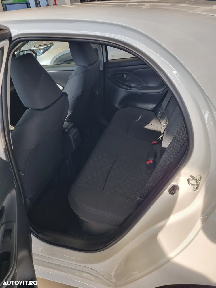 Toyota Yaris - 9