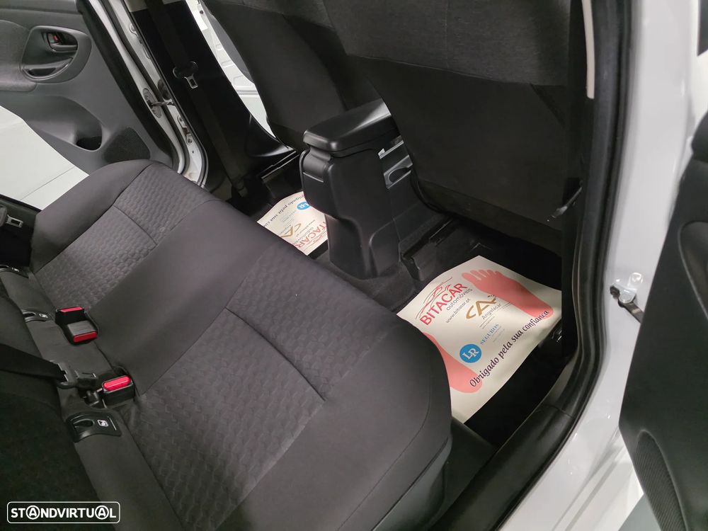 Toyota Yaris 1.5 HDF Exclusive - 33