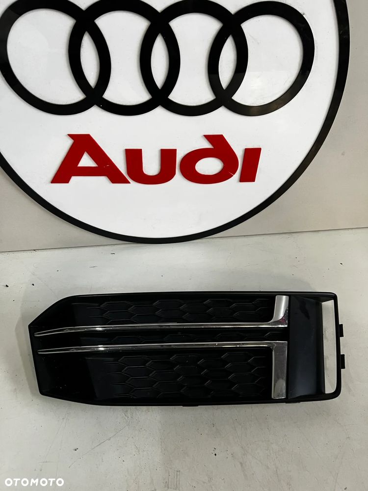 Kratka zderzaka prawy przód AUDI A4 B9 8W0807682F - 1