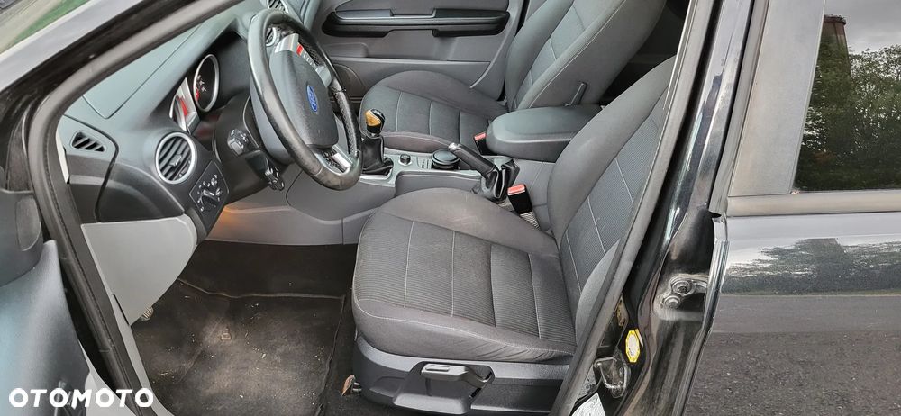 Ford Focus 1.8 Titanium - 14