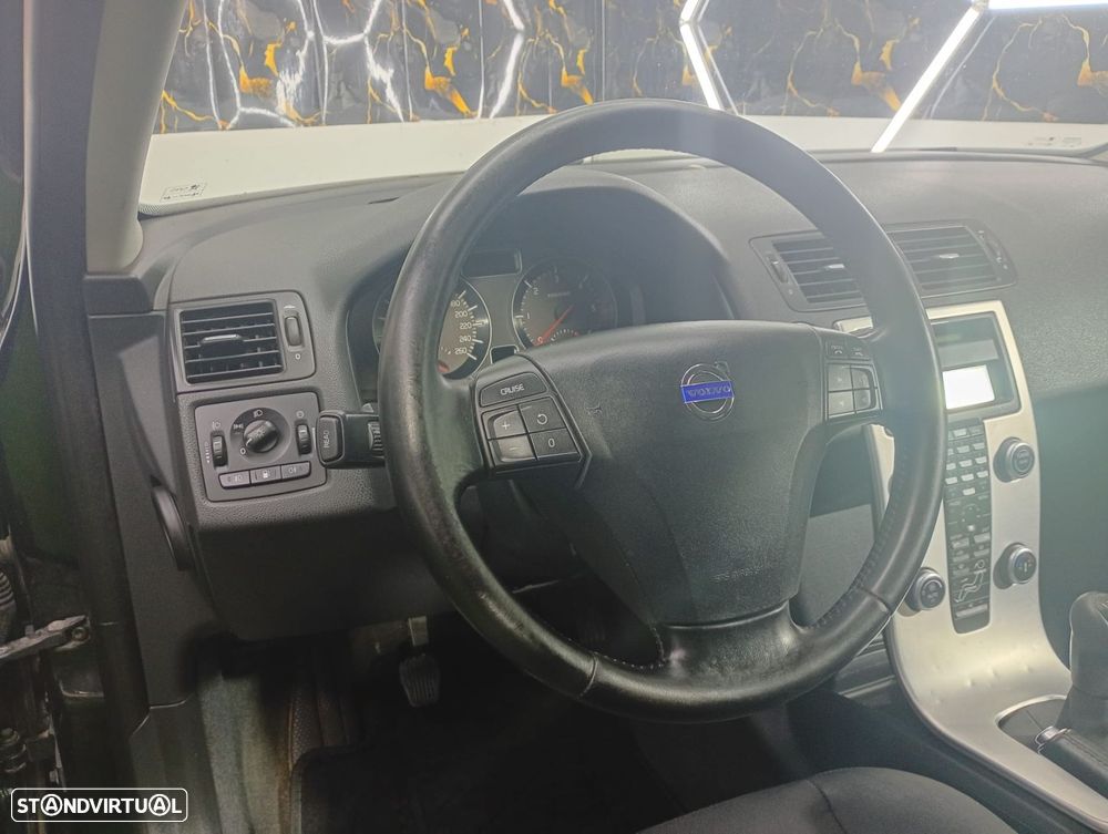 Volvo C30 1.6 D Drive Momentum — fotografia 10