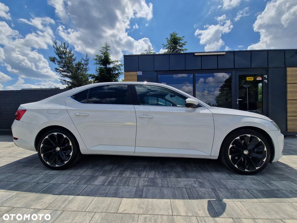 Skoda Superb 2.0 TDI Style - 6