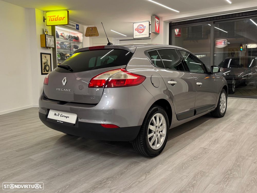 Renault Mégane 1.5 dCi Dynamique S - 5