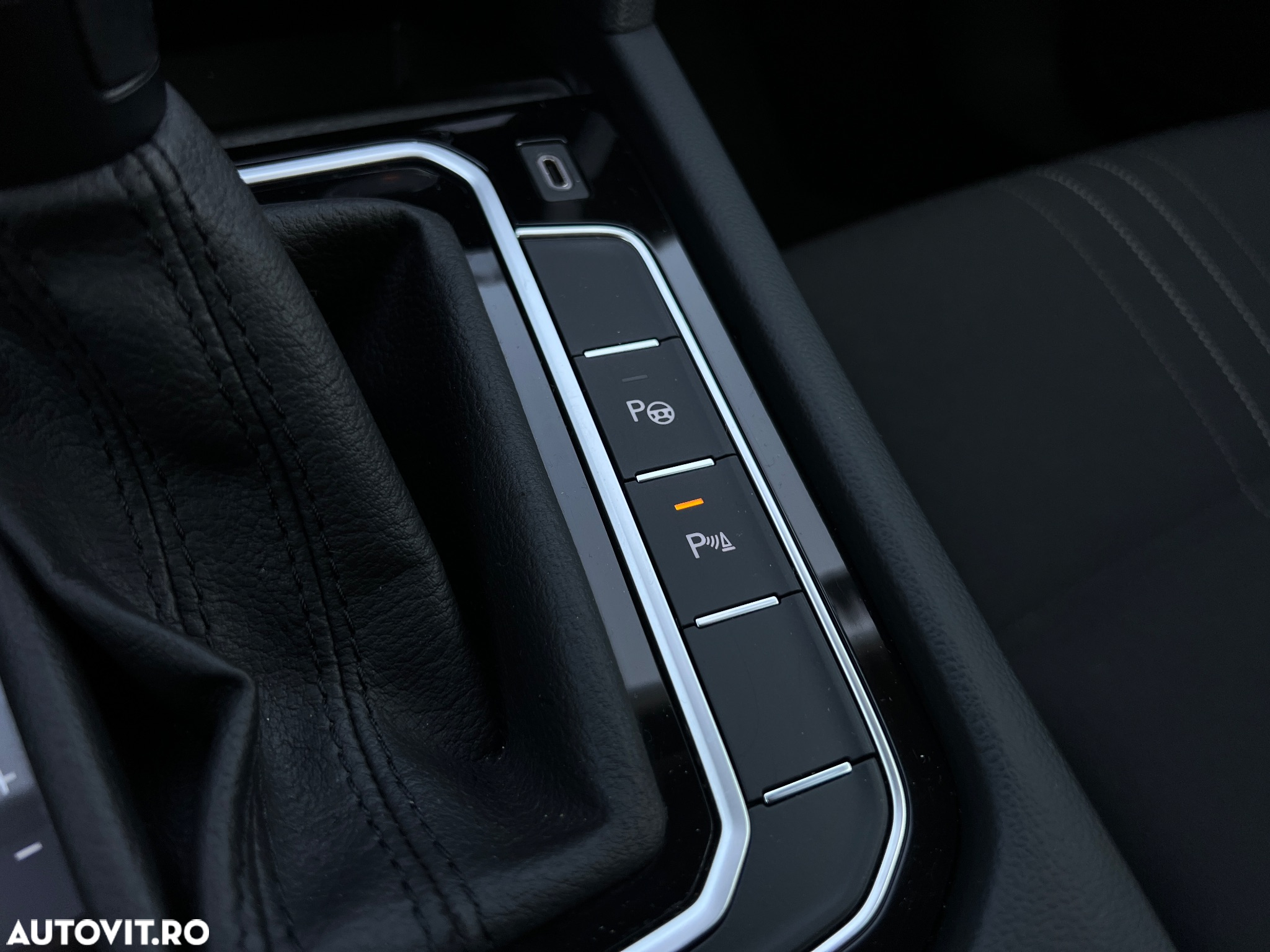 Volkswagen Passat Variant 2.0 TDI DSG 4Motion Highline - 17