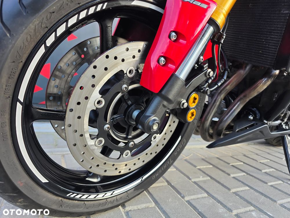 Yamaha FZ8 - 13