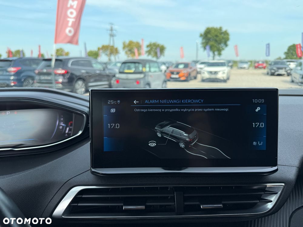 Peugeot 3008 PureTech 130 Stop & Start GPF EAT8 Allure - 29
